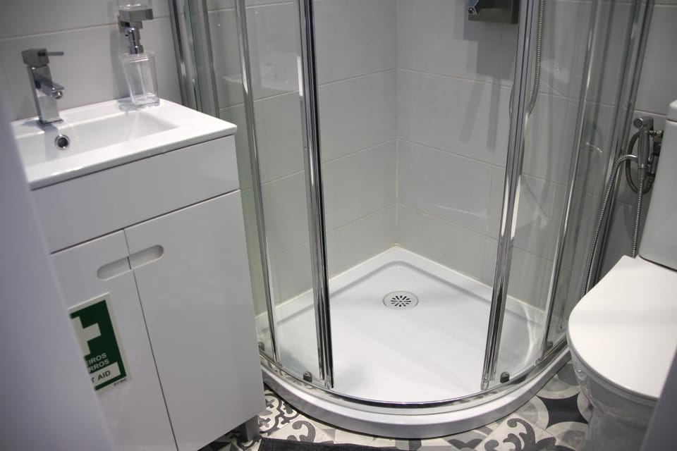 Shower, Bathroom