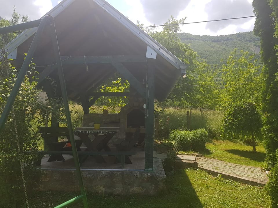 BBQ facilities, Garden
