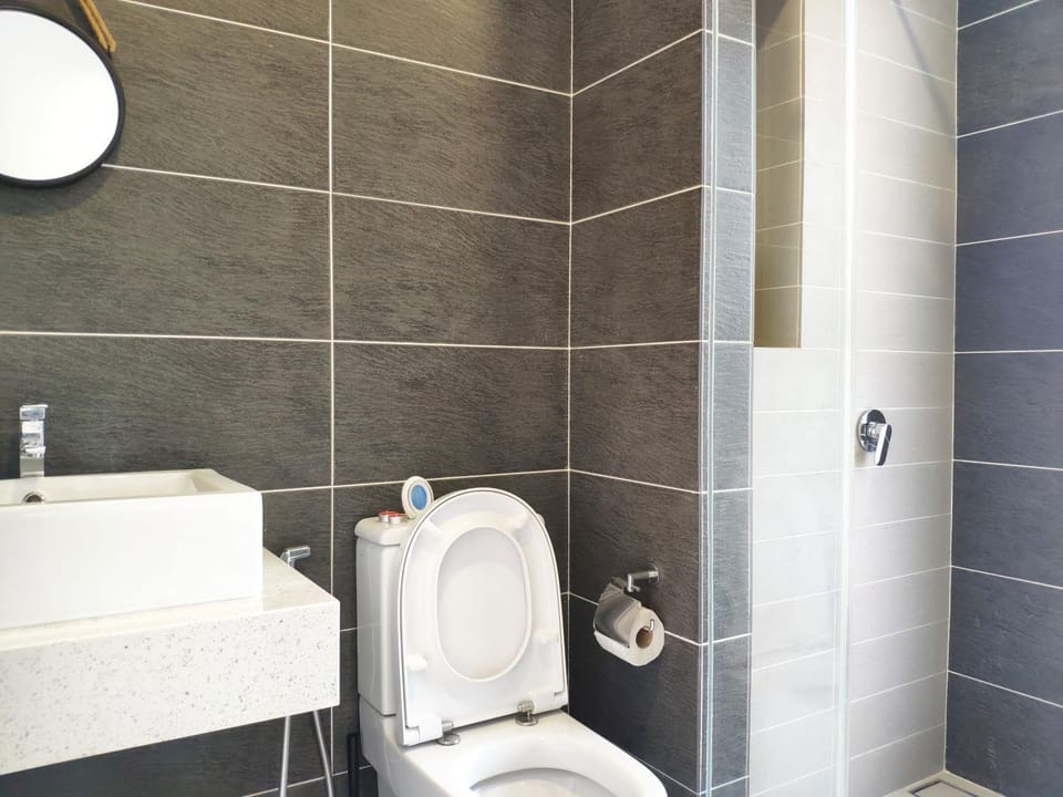 Toilet, Bathroom