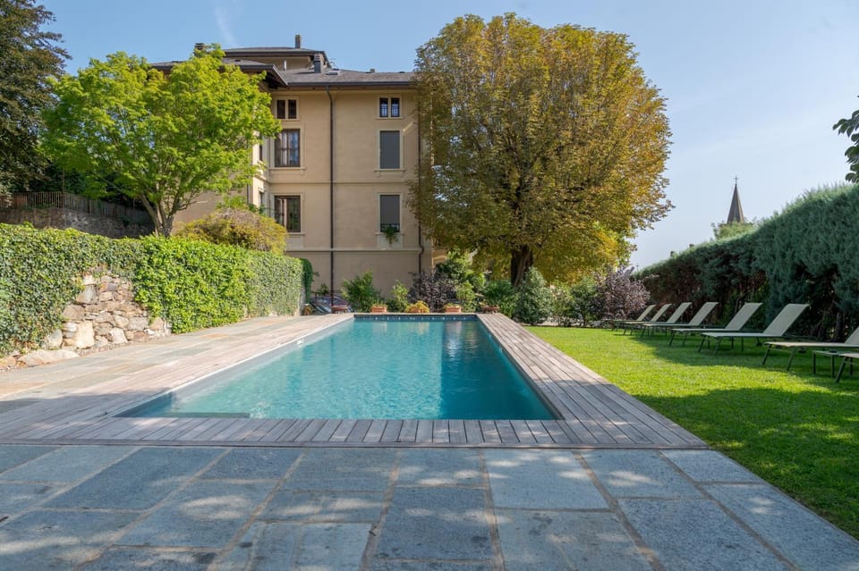 Garden, Swimming pool, sunbed