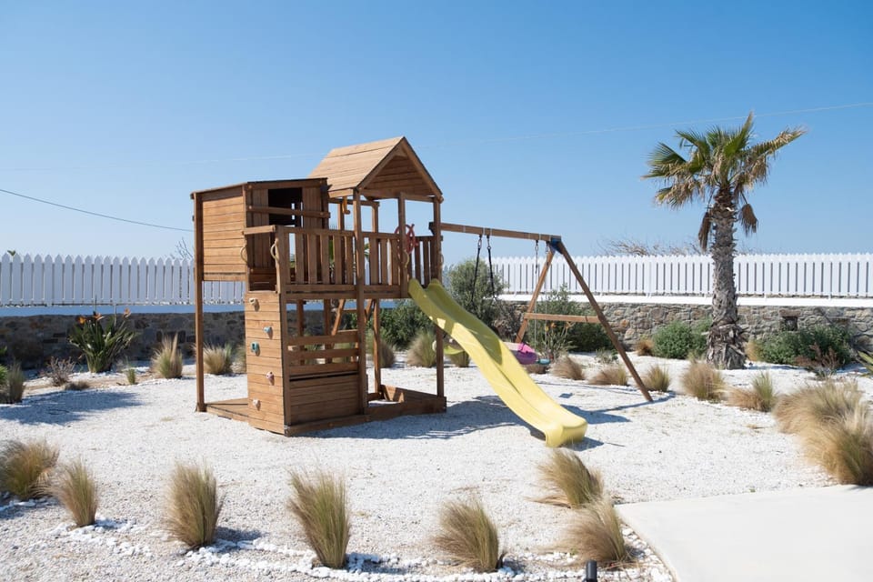 Area and facilities, children, young children, Family