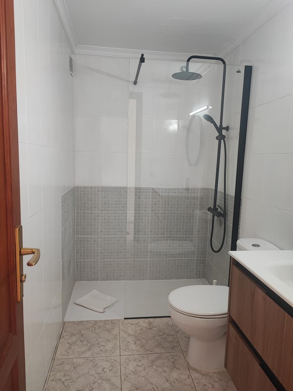 Shower, Bathroom