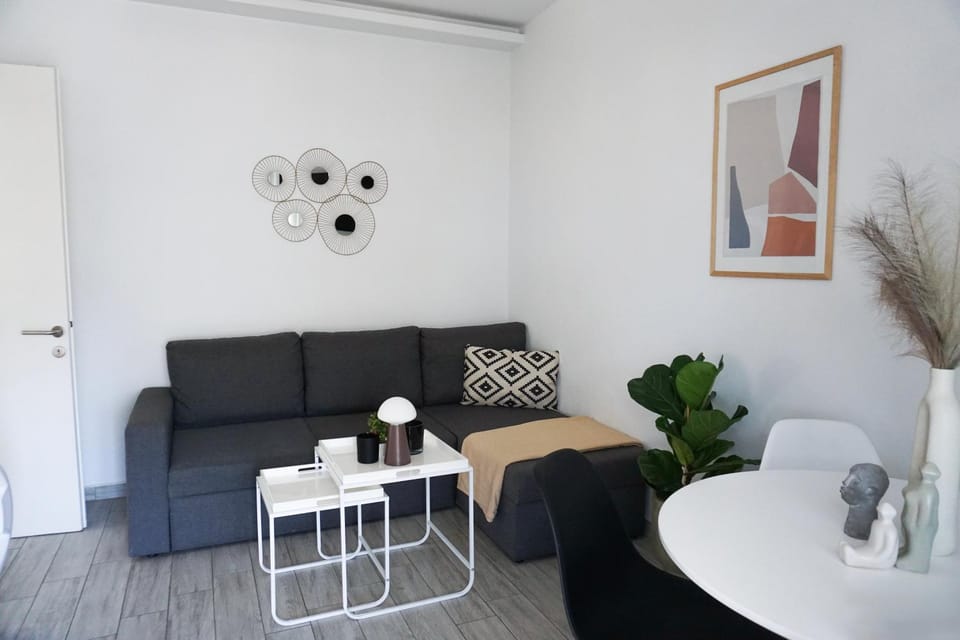 Seaside Apartment in Kalamitsa Area Apartment in Kavala