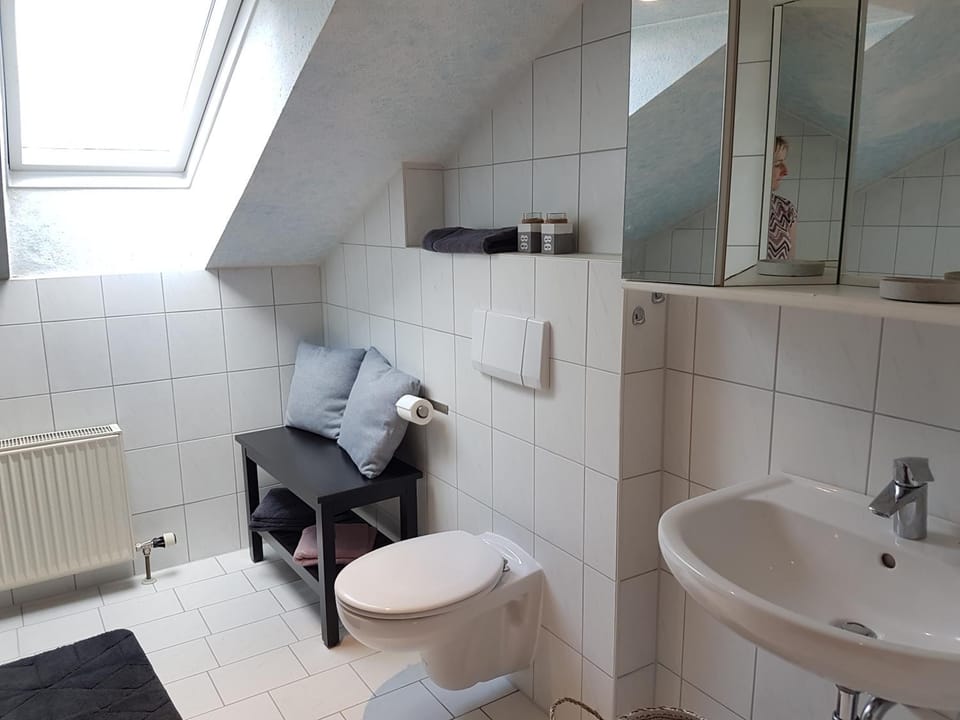 Toilet, Bathroom