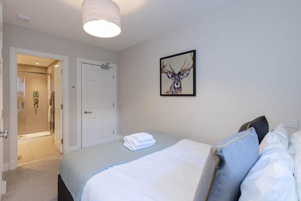 Dragon Suites - Edinburgh City Centre 2 Bed Apartment Apartment in Edinburgh