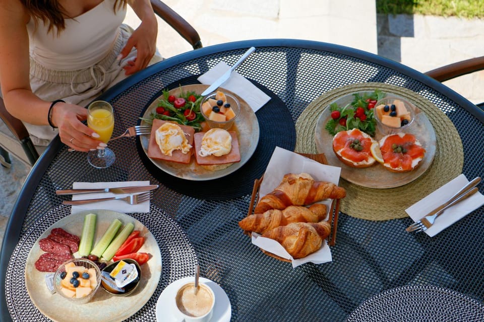 Food and drinks, Food, Breakfast, Continental breakfast, Drinks