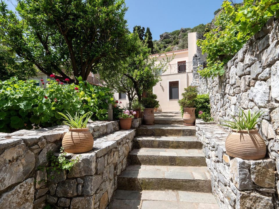 Spacious Retreat near Preveli, Triopetra & Plakias House in Crete