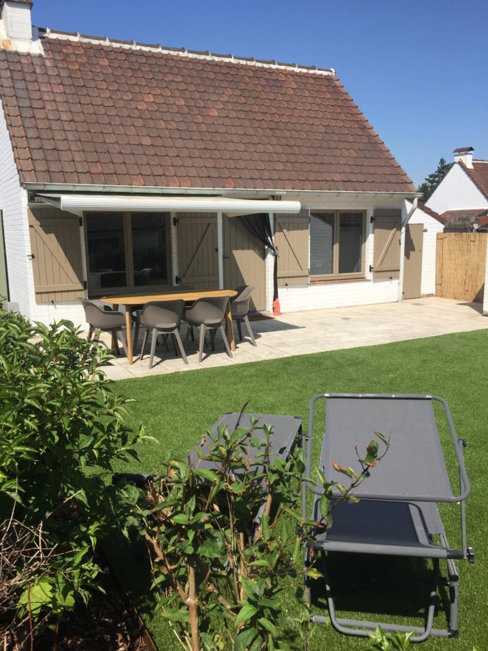 Property building, Patio, Garden