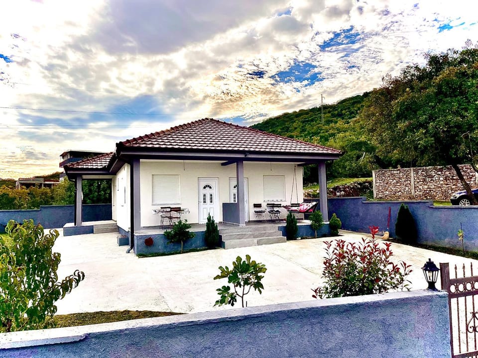 Eco lodge apartment House in Ulcinj Municipality