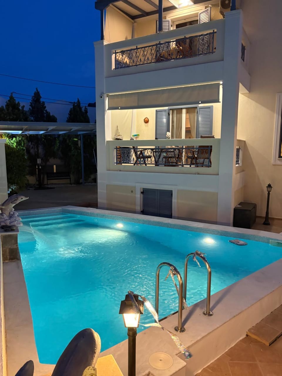 Chris Villa Villa in Islands