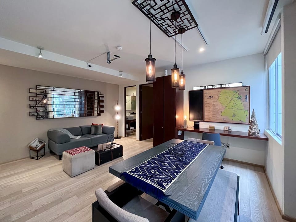 Dining area, Dinner