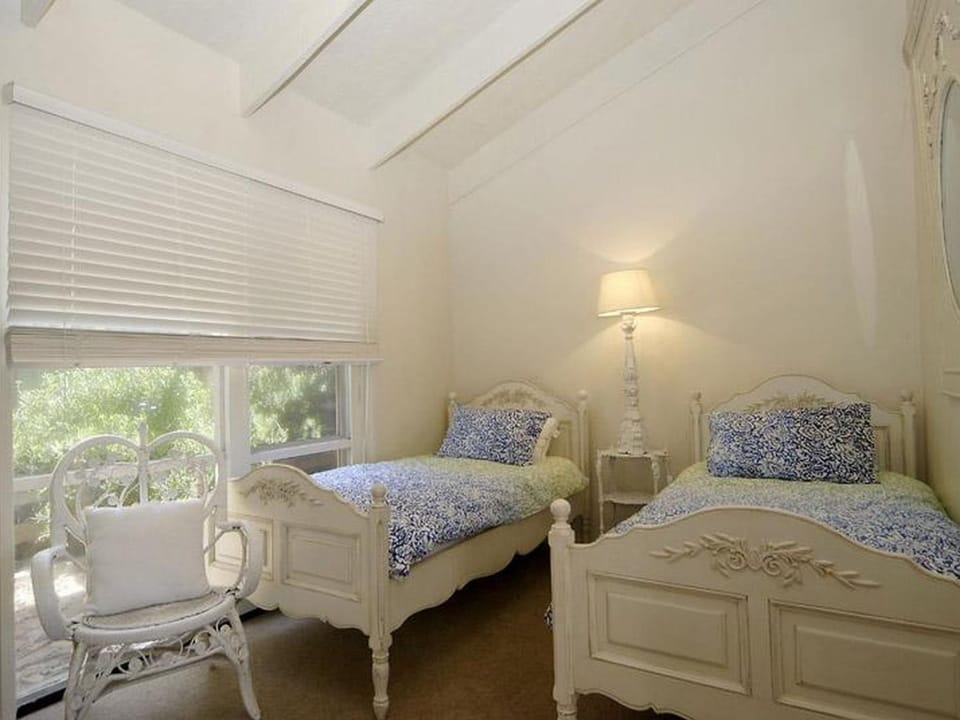 Barnett Place 6 House in Torquay