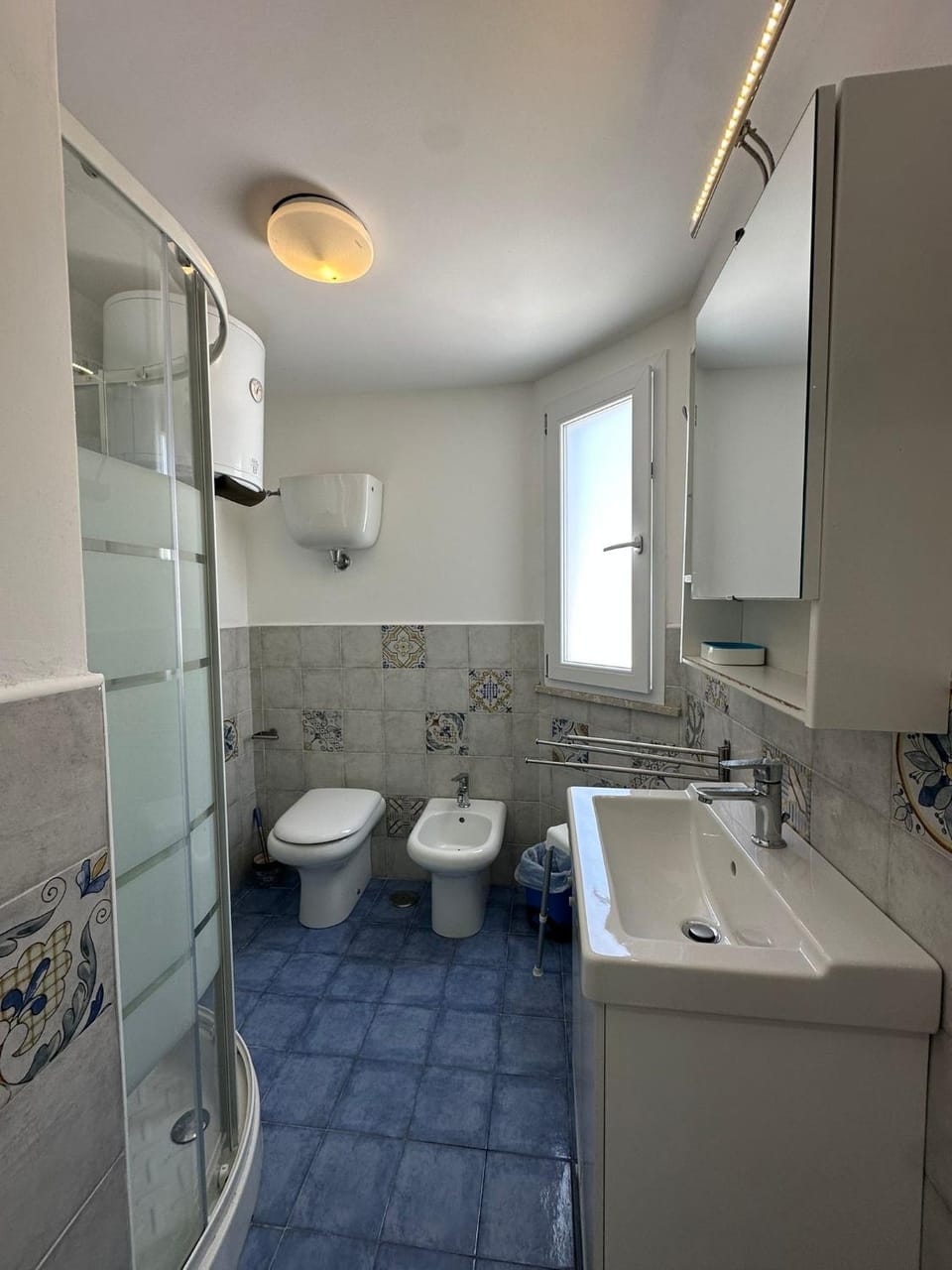 Shower, Toilet, Bathroom, bidet