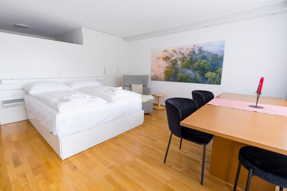 Bed, Living room, Bedroom