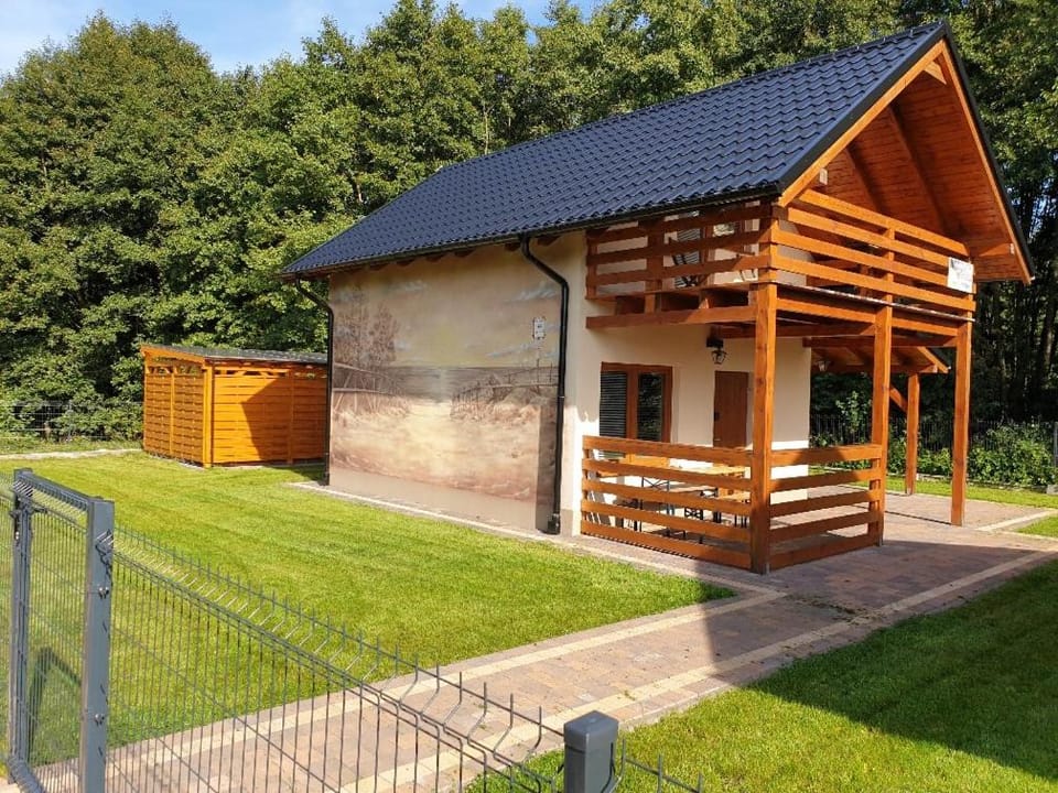 OSADA CZTERY PORY ROKU - DOM ZIMA House in Pomeranian Voivodeship