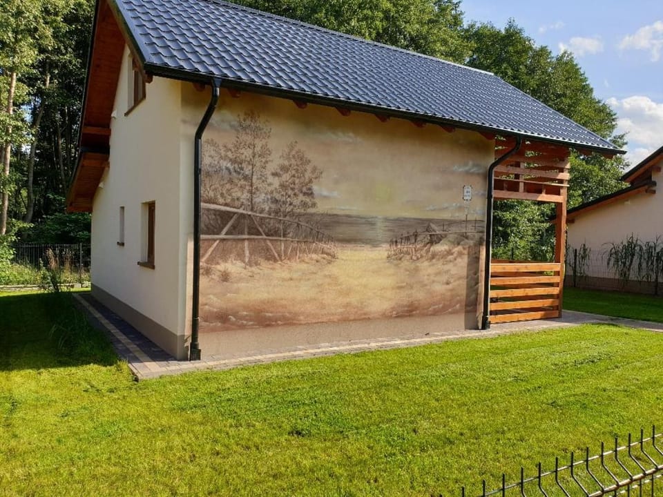 OSADA CZTERY PORY ROKU - DOM ZIMA House in Pomeranian Voivodeship