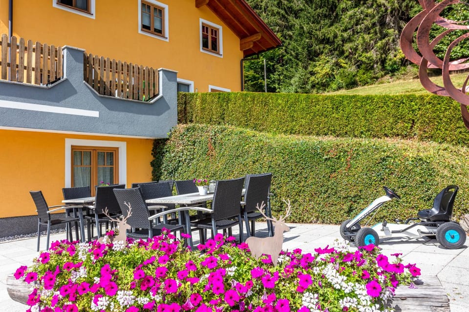 Garden, Balcony/Terrace, Seating area, Garden view