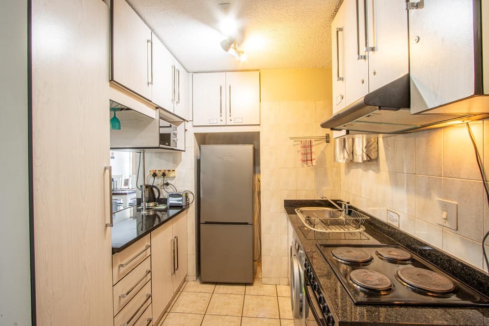 Property building, Kitchen or kitchenette, oven