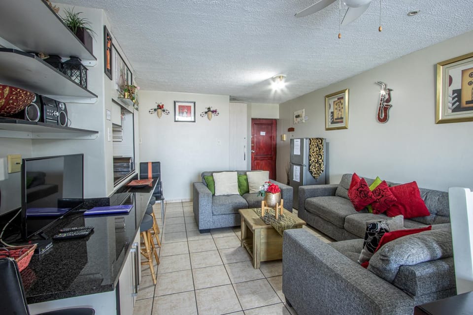 TV and multimedia, Seating area, Evening entertainment