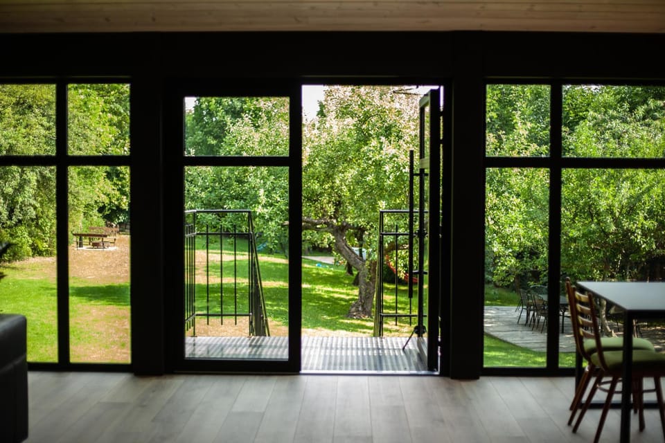 Garden, View (from property/room), Dining area