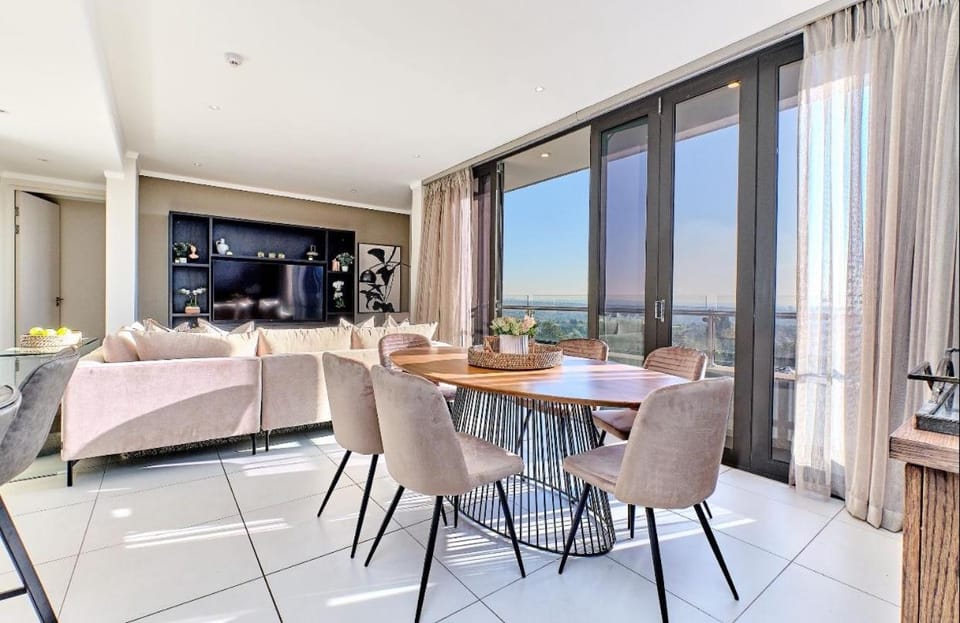 Modern Luxury furnished apartments in Sandton - Two bed Executive, Two bed Deluxe and Three Bed Executive with Balconies Apartment in Sandton