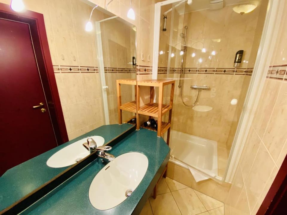 Doppelzimmer Bar, direkt am Alten Strom House in Mecklenburg-Vorpommern, Germany