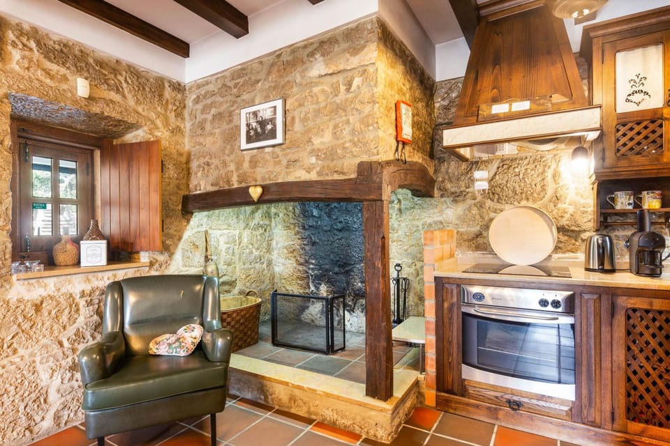 Living room, fireplace