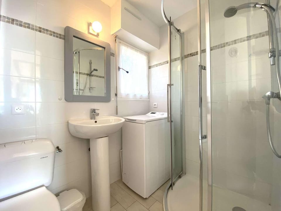 REF 033 Appartement T3 vue mer Les Terrasses de Kerjouanno Arzon Apartment in Arzon