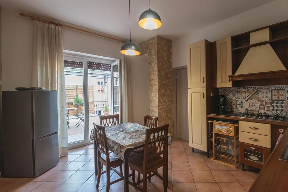 Kitchen or kitchenette, kitchen