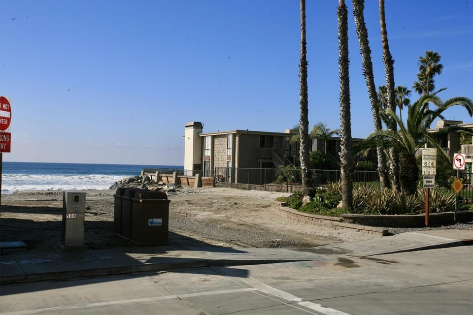 A19 - Surf Shack House in Oceanside