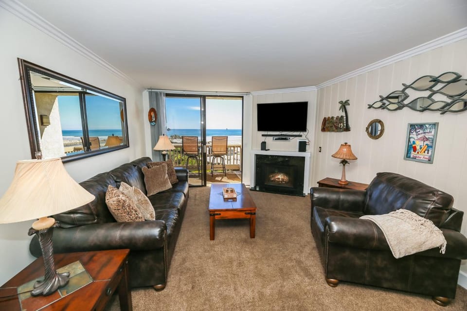 G313 - Panoramic Perfection House in Oceanside