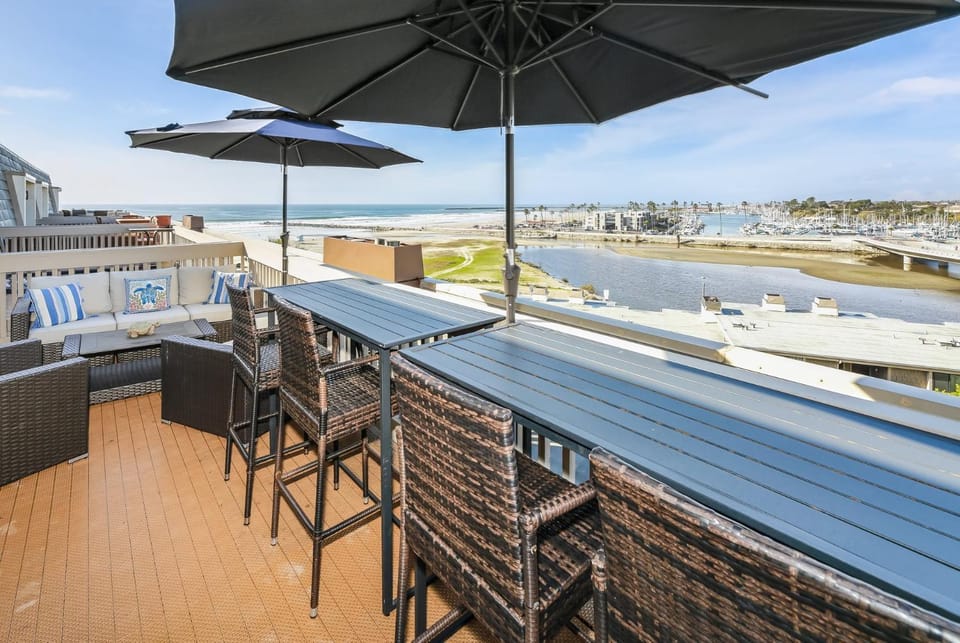 G317 - Sunset Suite House in Oceanside