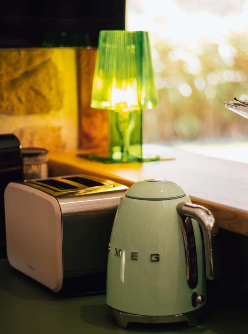 Coffee/tea facilities, toaster
