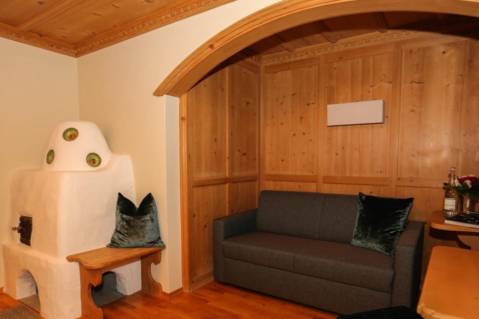 Seating area, Bedroom