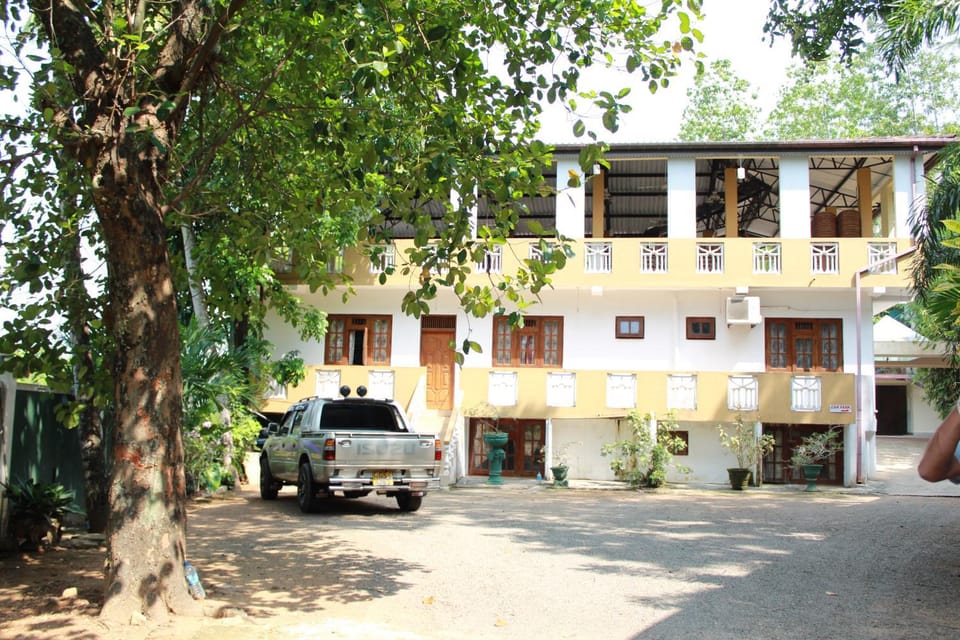 Day, Garden, Garden view, Parking