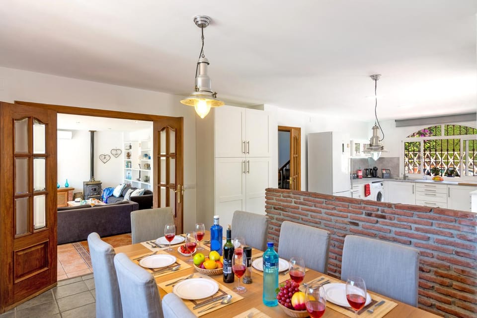 Dining area, Breakfast