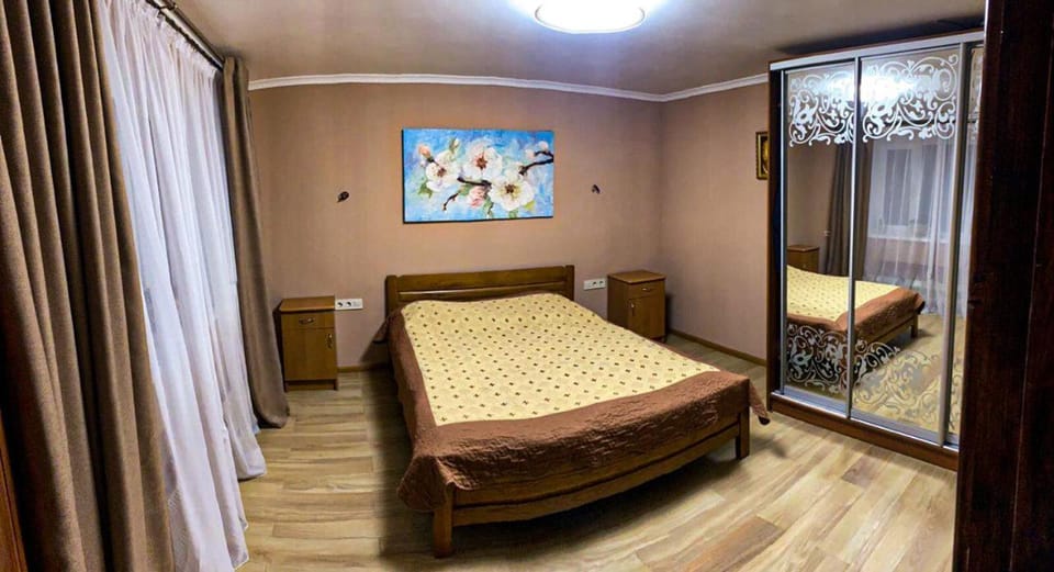 Під лісом у гіда Nature lodge in Ukraine