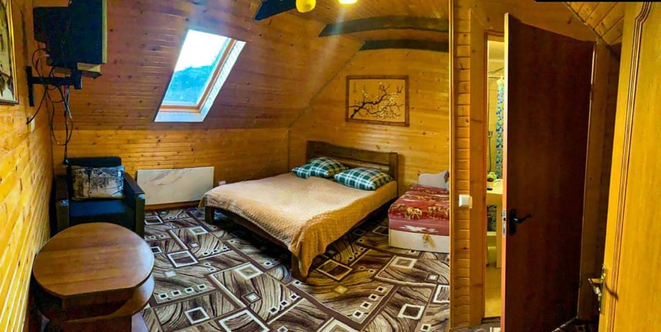Під лісом у гіда Nature lodge in Ukraine