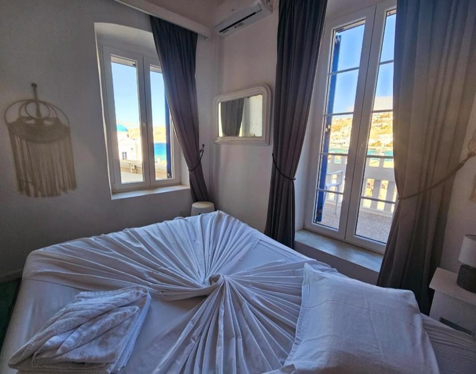 ELPIS MYKONOS APARTMENTS - Mykonos Town Delos Port Apartment in Mykonos