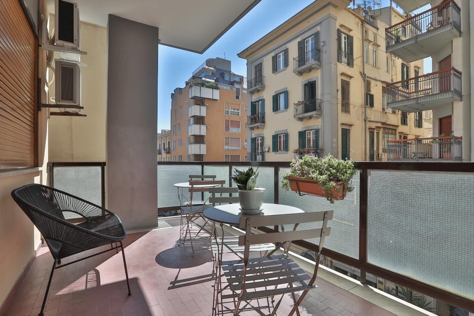 Property building, Balcony/Terrace
