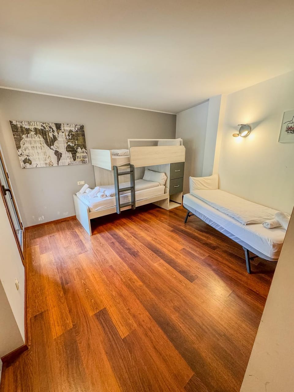 Barthe Holidays I Apartamento moderno 5PAX en Arinsal I Ideal para familias, Parking I Font Blanca Apartment in Andorra