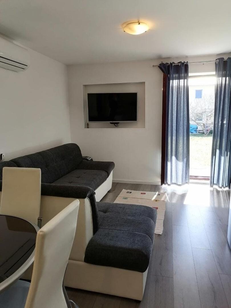 Living room, Other