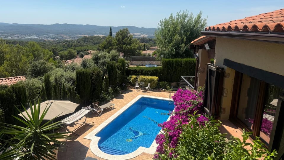 View (from property/room), Pool view