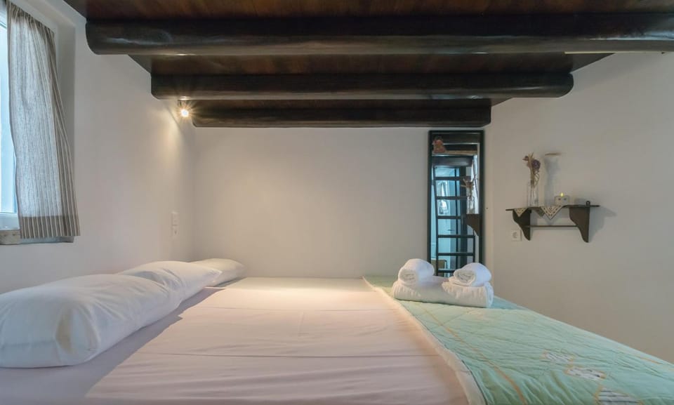 Komia Sea View Traditional House in Milos