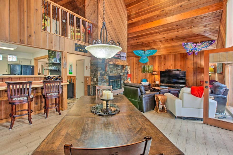 Angel Fire Cabin: Hot Tub, Fire Pit & Trail Access Cabin in Angel Fire