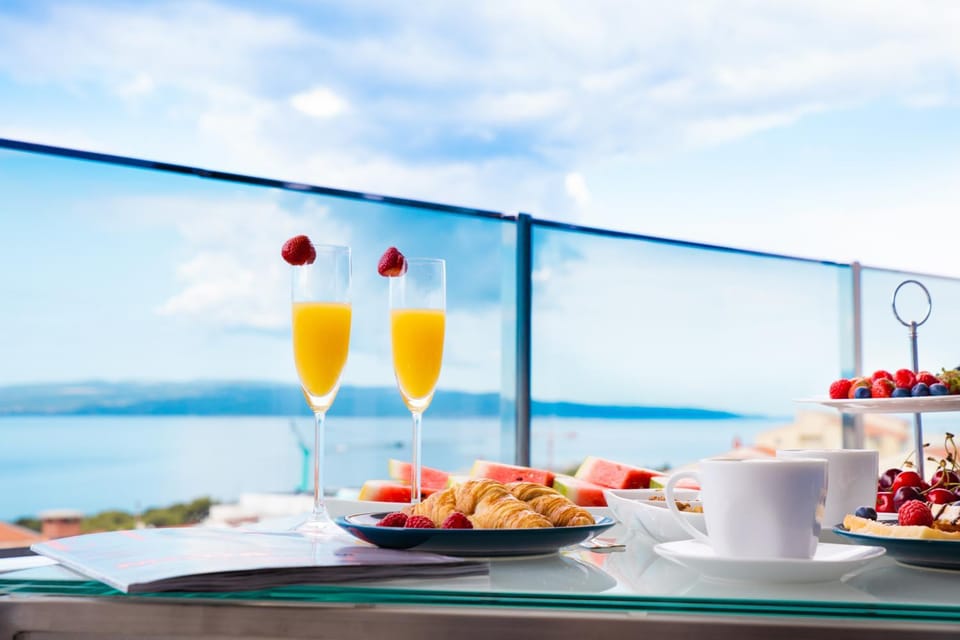 Food and drinks, Food, Sea view, Breakfast