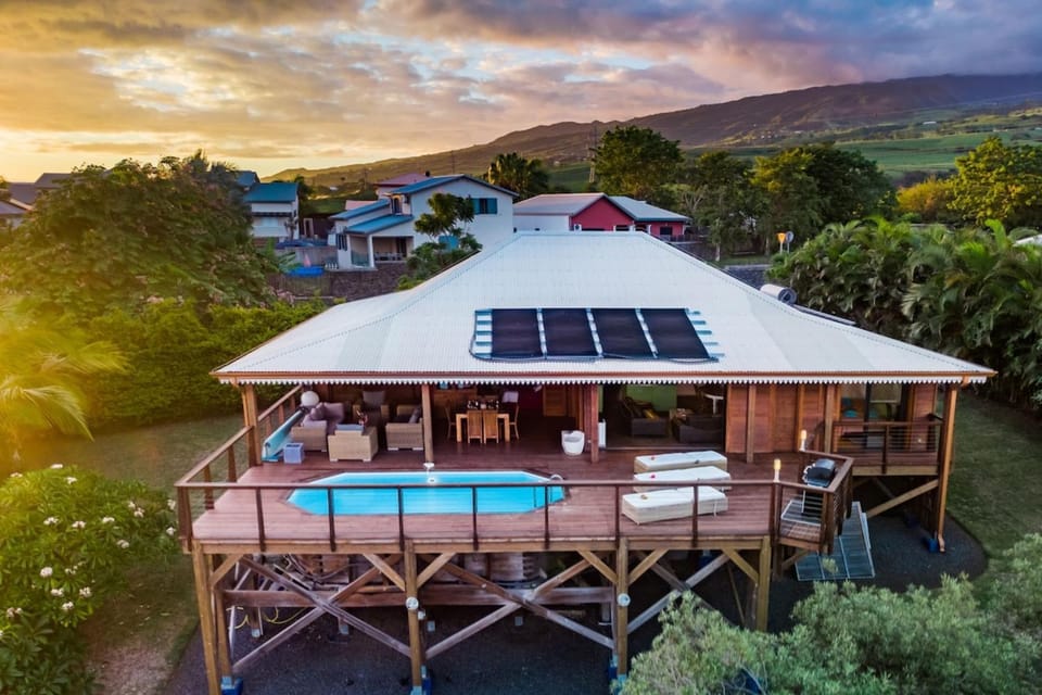 KAZ PASSION - Villa with swimming pool and sea view on the edge of a ravine Villa in Réunion