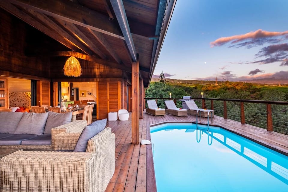 KAZ PASSION - Villa with swimming pool and sea view on the edge of a ravine Villa in Réunion