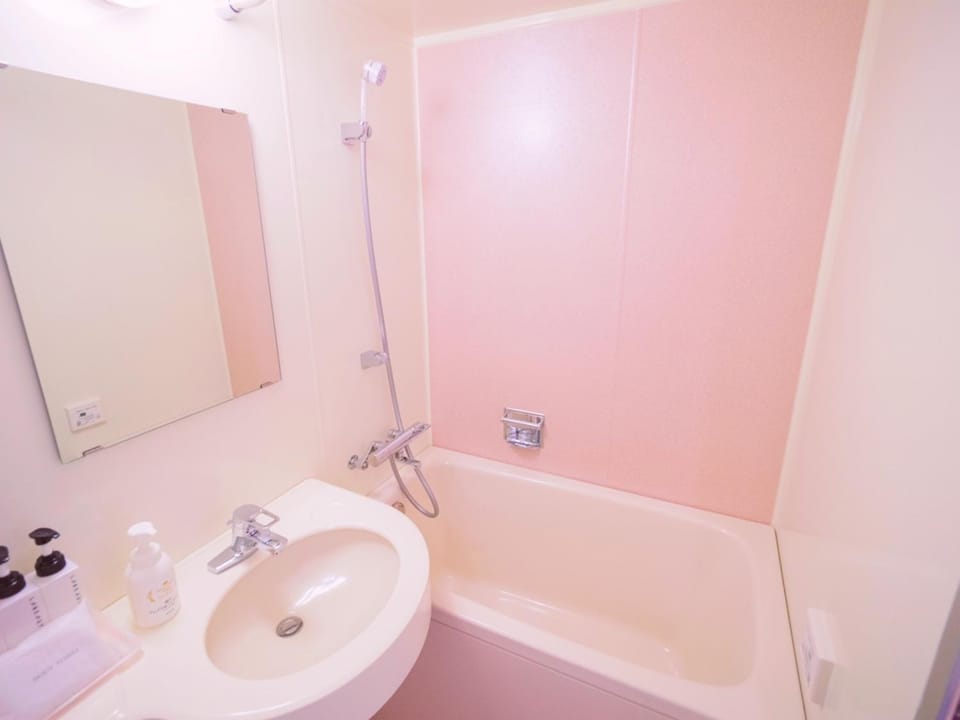 Hotel Shin Osaka / Vacation STAY 81521 Hotel in Osaka