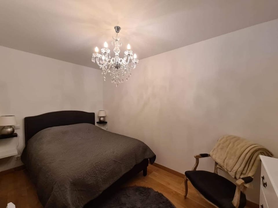 Sélénite Apartment in Nouvelle-Aquitaine